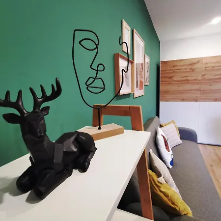 Artic Apartman-nearby Center! 페치