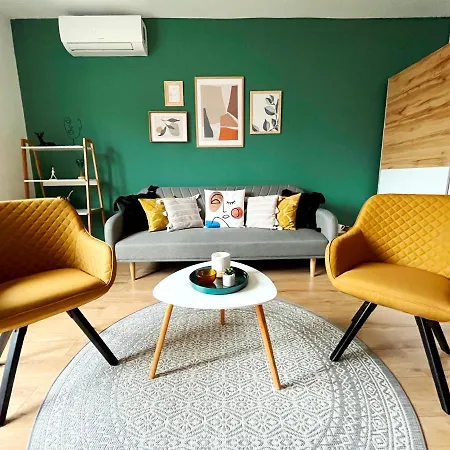 Artic Apartman-nearby Center! * 페치